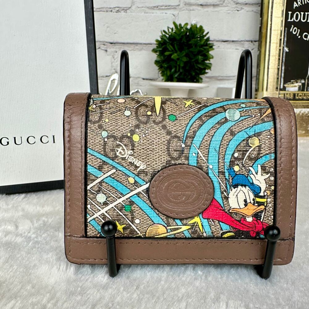 GUCCI + DISNEY Donald Duck Compact Wallet with wristlet chain RARE! with BOX - Picture 1 of 16